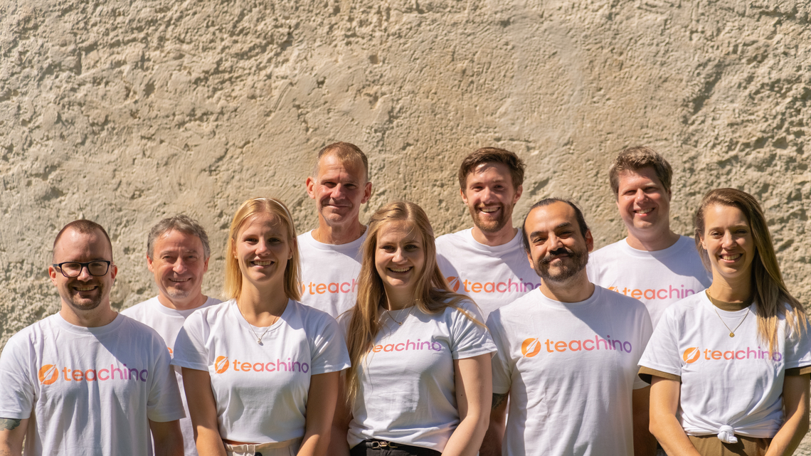 Das Team des Startups Teachino im Gruppenbild.